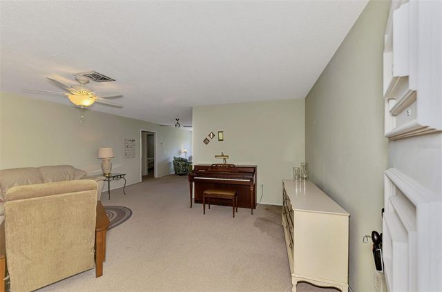 581 CROCUS ROAD, Venice, FL 34293