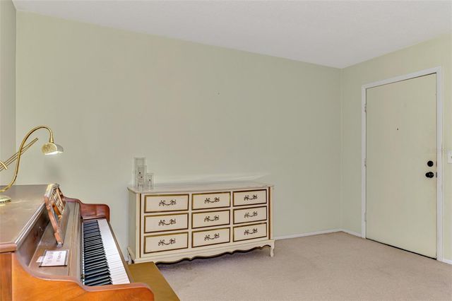 581 CROCUS ROAD, Venice, FL 34293