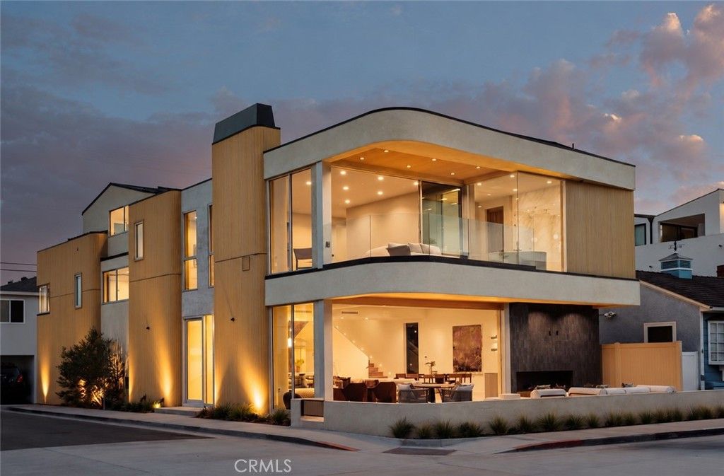 1201 W Bay Avenue, Newport Beach, CA 92661 — exterior