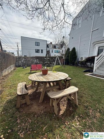 135 S 12th 1, Easton, PA 18042