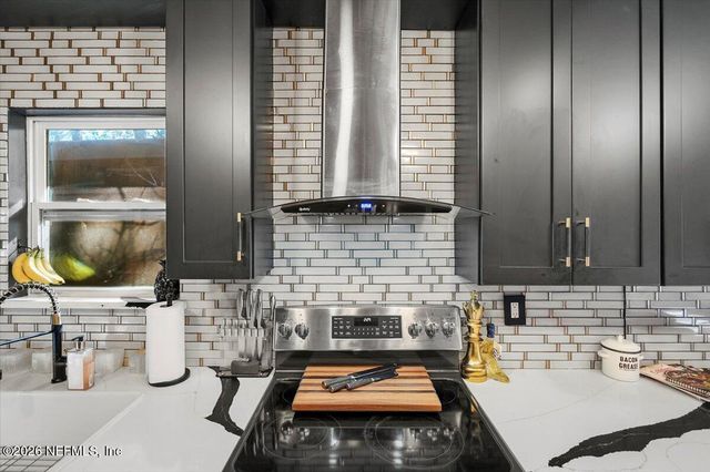 1917 BLAIR Road, Jacksonville, FL 32221