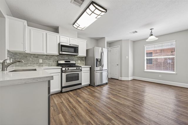 22419 Bridgestone Ridge Drive, Spring, TX 77388