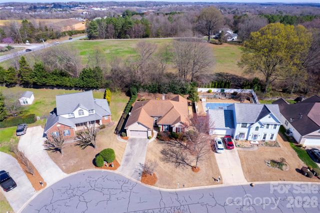 539 Gatsby Place NW, Concord, NC 28027