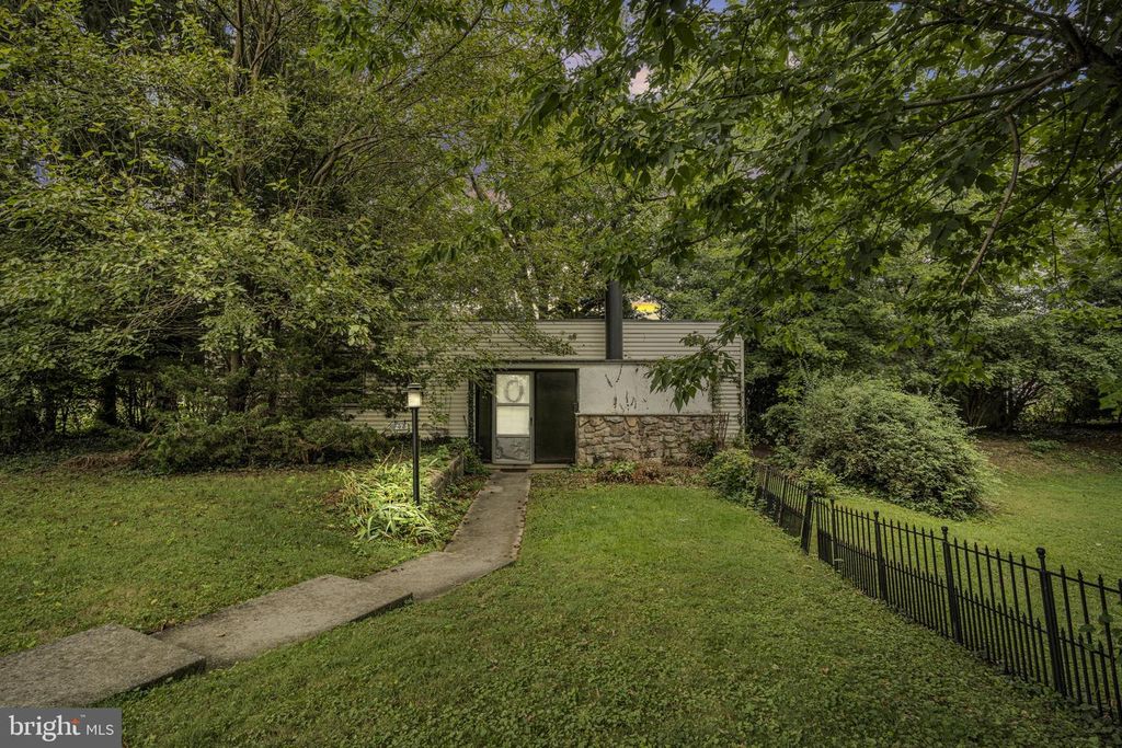 273 MCKNIGHT ST, Carlisle, PA 17013