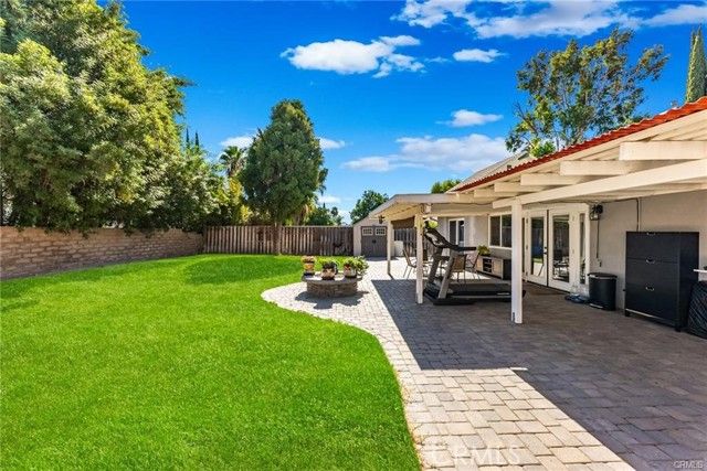 8380 Kentland, West Hills (los Angeles), CA 91304