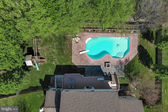 3035 WILDFLOWER DR, La Plata, MD 20646