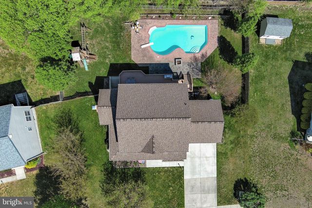 3035 WILDFLOWER DR, La Plata, MD 20646