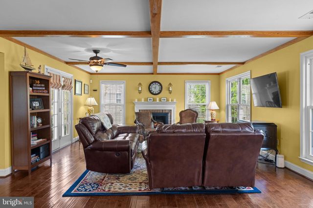 3035 WILDFLOWER DR, La Plata, MD 20646