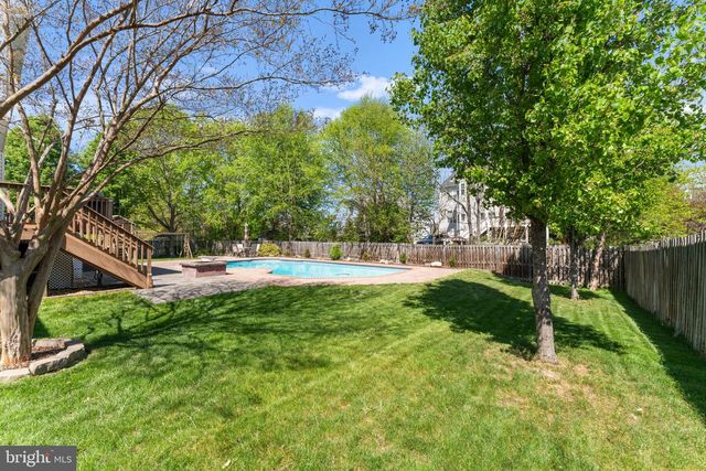 3035 WILDFLOWER DR, La Plata, MD 20646