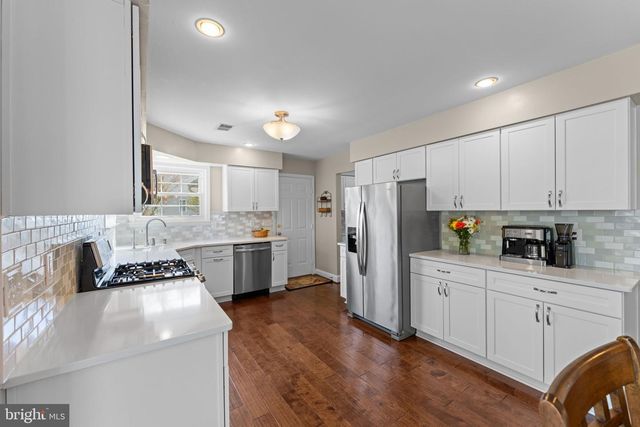 3035 WILDFLOWER DR, La Plata, MD 20646