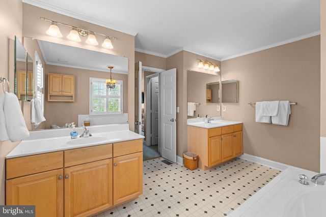 3035 WILDFLOWER DR, La Plata, MD 20646