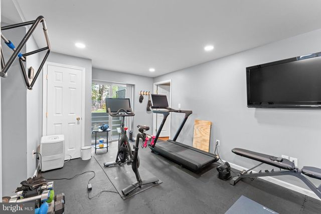 3035 WILDFLOWER DR, La Plata, MD 20646