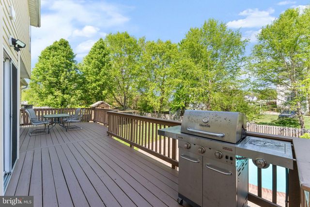 3035 WILDFLOWER DR, La Plata, MD 20646