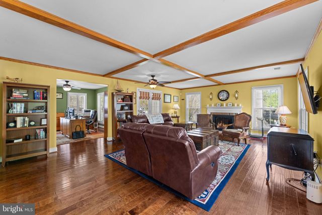 3035 WILDFLOWER DR, La Plata, MD 20646