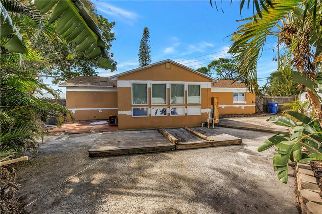 7901 CAUSEWAY BOULEVARD S, St Petersburg, FL 33707