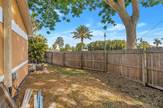 7901 CAUSEWAY BOULEVARD S, St Petersburg, FL 33707