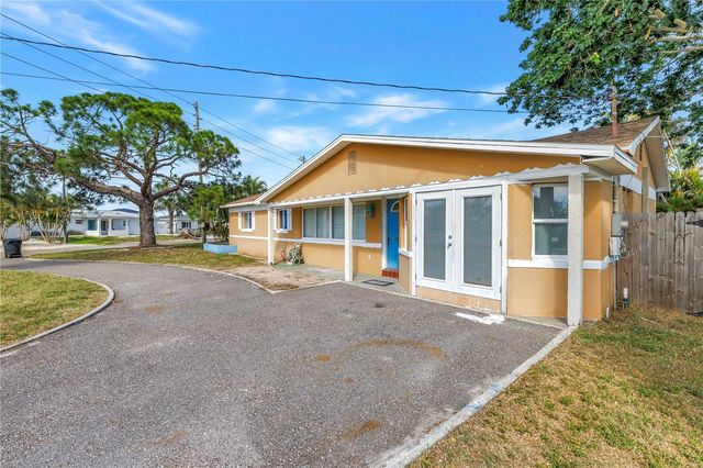 7901 CAUSEWAY BOULEVARD S, St Petersburg, FL 33707