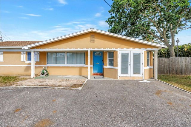7901 CAUSEWAY BOULEVARD S, St Petersburg, FL 33707