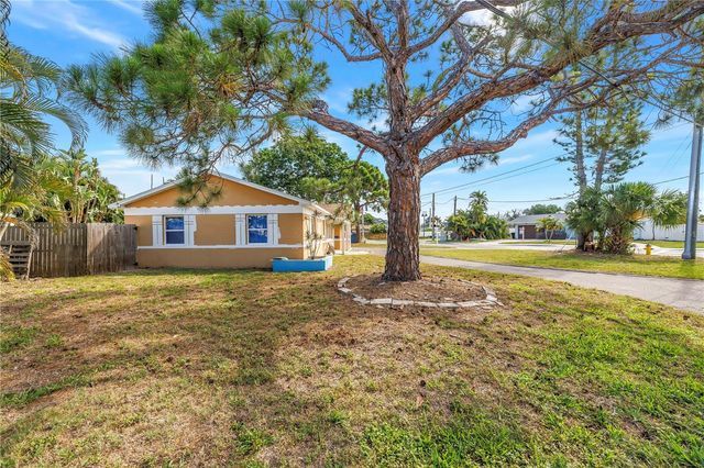 7901 CAUSEWAY BOULEVARD S, St Petersburg, FL 33707