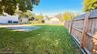 23275 Stewart Avenue, Warren, MI 48089