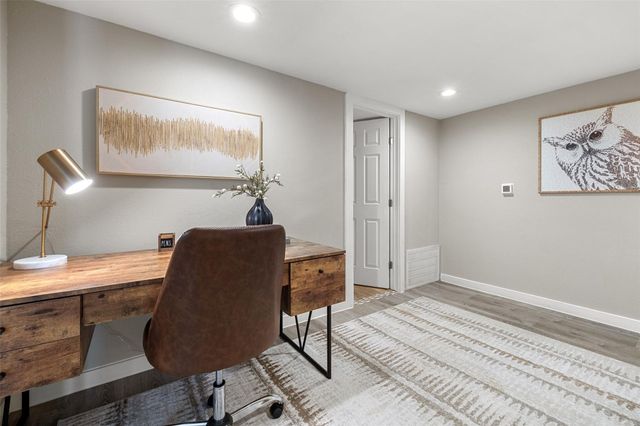 900 Deer Creek CIR, Dripping Springs, TX 78620