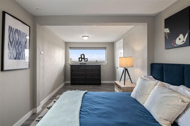 900 Deer Creek CIR, Dripping Springs, TX 78620