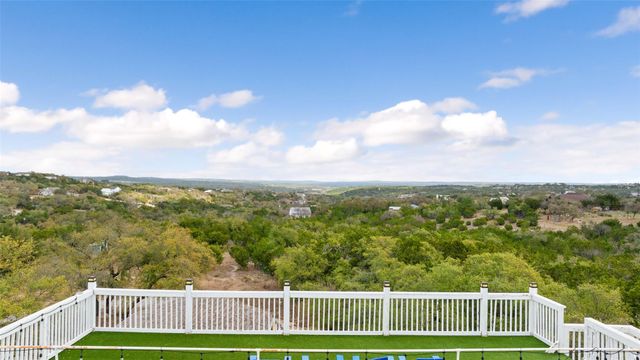 900 Deer Creek CIR, Dripping Springs, TX 78620