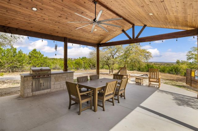 900 Deer Creek CIR, Dripping Springs, TX 78620