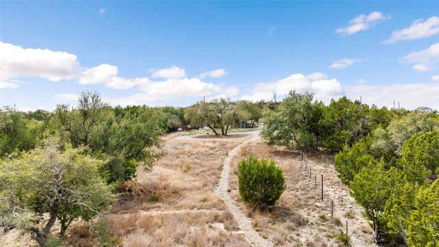 900 Deer Creek CIR, Dripping Springs, TX 78620