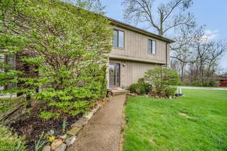 7390 Creekwood Drive 10D, North Royalton, OH 44133
