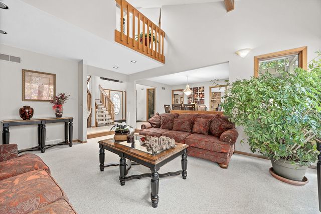 20 Geneva Court, Crete, IL 60417