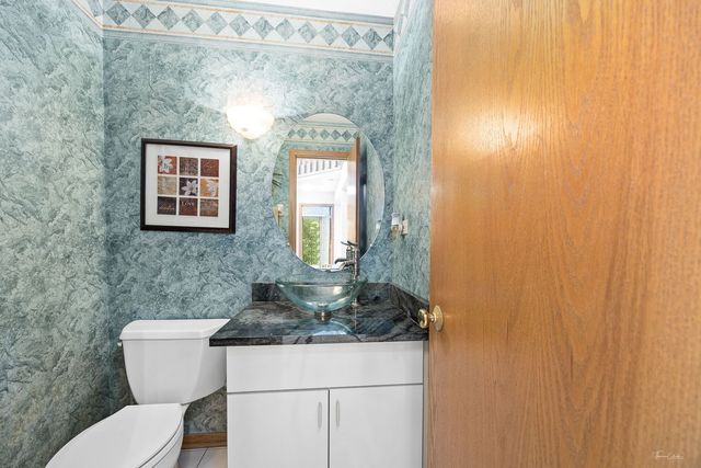 20 Geneva Court, Crete, IL 60417