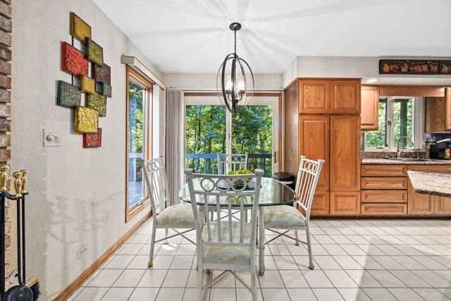 20 Geneva Court, Crete, IL 60417