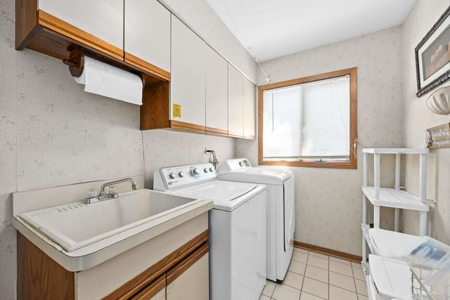 20 Geneva Court, Crete, IL 60417