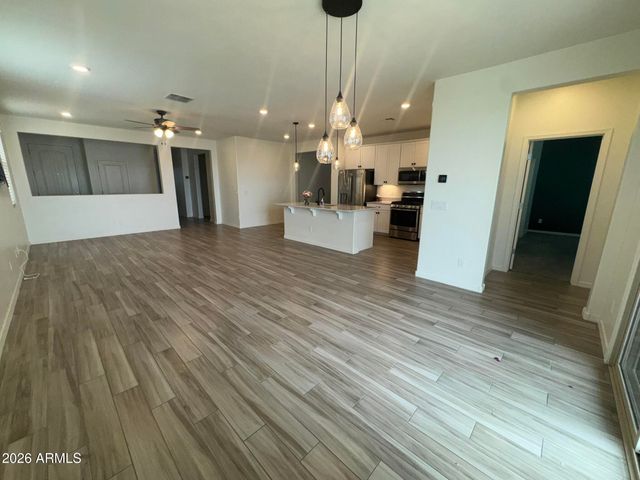 1060 W CANYONLANDS Court, San Tan Valley, AZ 85140