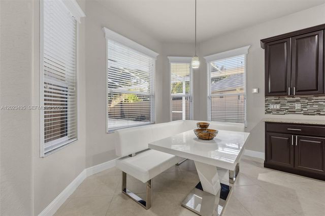 14832 Indigo Lakes Circle, Naples, FL 34119
