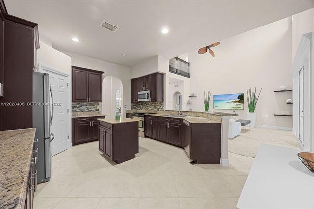 14832 Indigo Lakes Circle, Naples, FL 34119