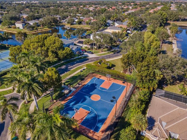 14832 Indigo Lakes Circle, Naples, FL 34119