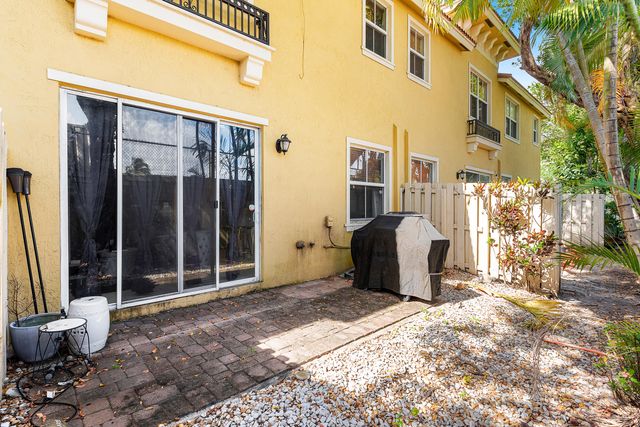 2851 W Prospect 506, Tamarac, FL 33309