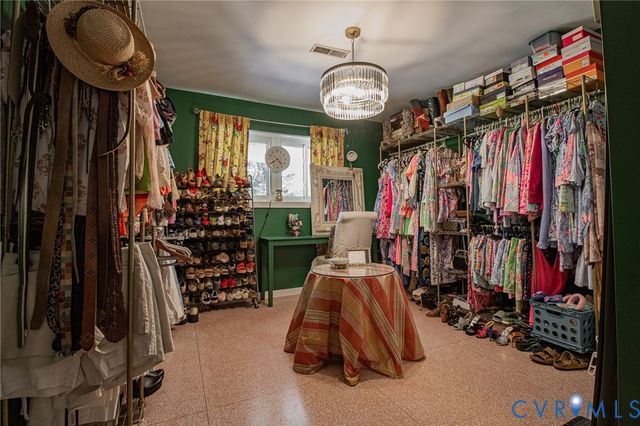 810 Mansion Dr, Hopewell, VA 23860