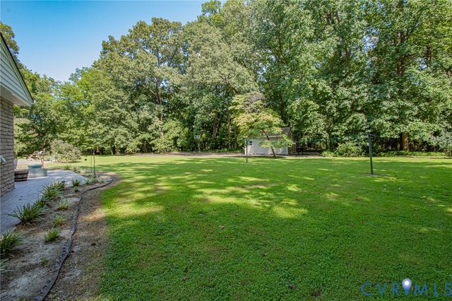 810 Mansion Dr, Hopewell, VA 23860