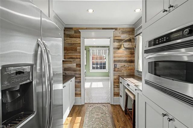 4013 Belvedere DR, Chesapeake, VA 23321
