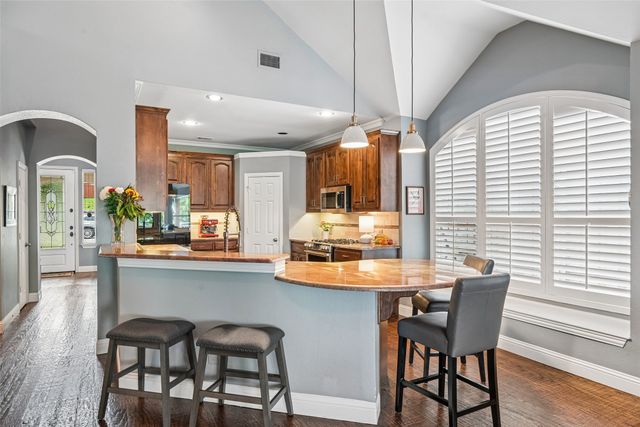 2928 Newport Drive, Rockwall, TX 75032