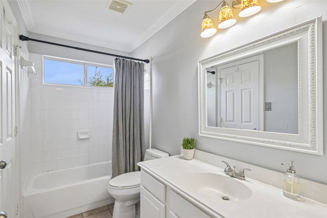 2928 Newport Drive, Rockwall, TX 75032