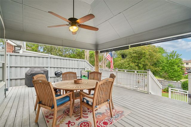 2928 Newport Drive, Rockwall, TX 75032