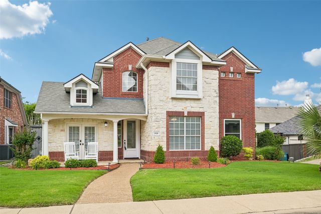 2928 Newport Drive, Rockwall, TX 75032