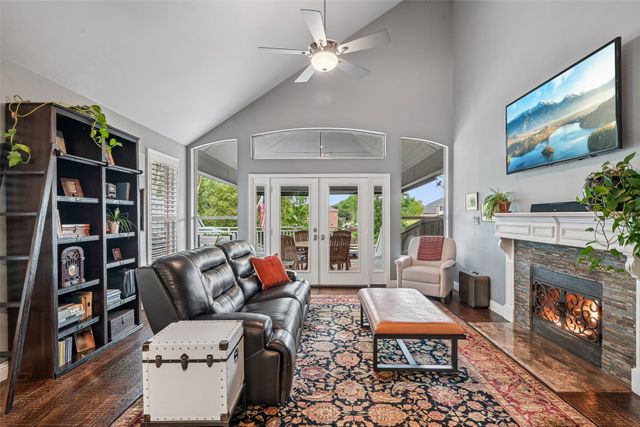 2928 Newport Drive, Rockwall, TX 75032