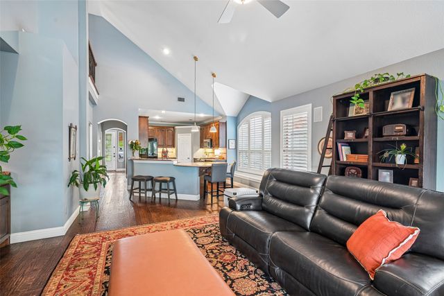 2928 Newport Drive, Rockwall, TX 75032
