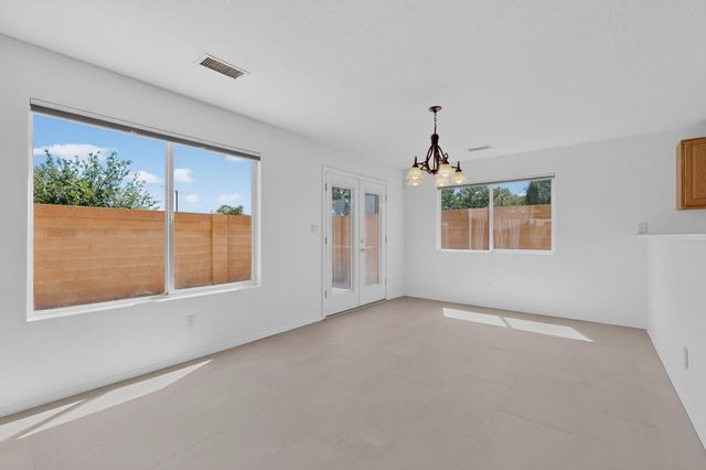 2104 San Venito Road NW, Albuquerque, NM 87104