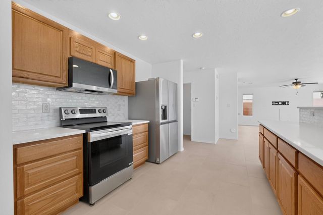 2104 San Venito Road NW, Albuquerque, NM 87104